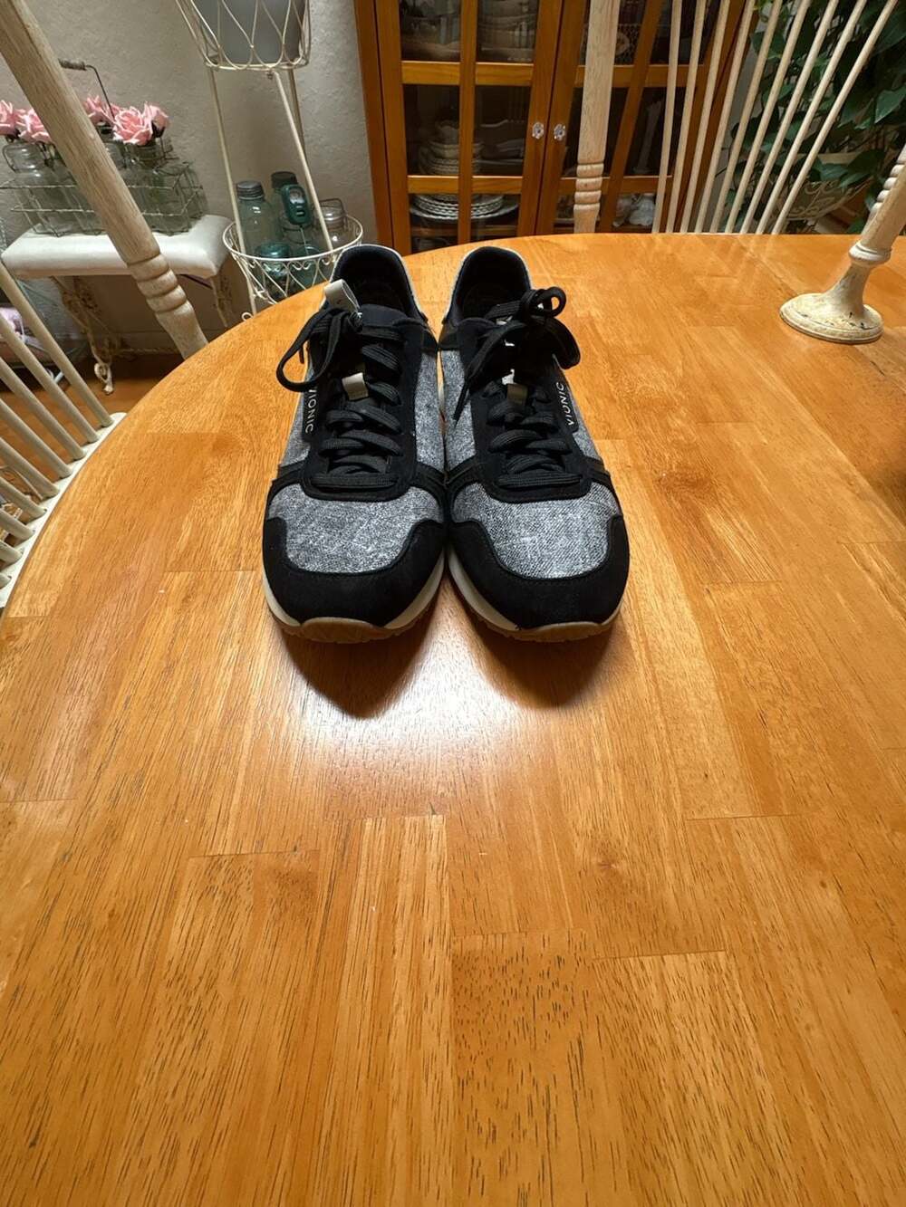 Vionic Monarch Court Inspired Sneakers in Black/Grey 11